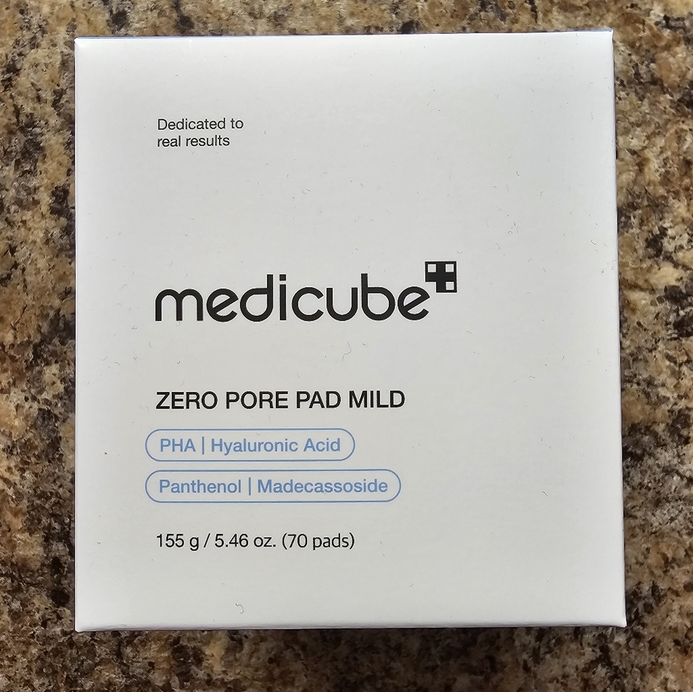 MEDICUBE Zero Pore Pad Mild (70 pads)